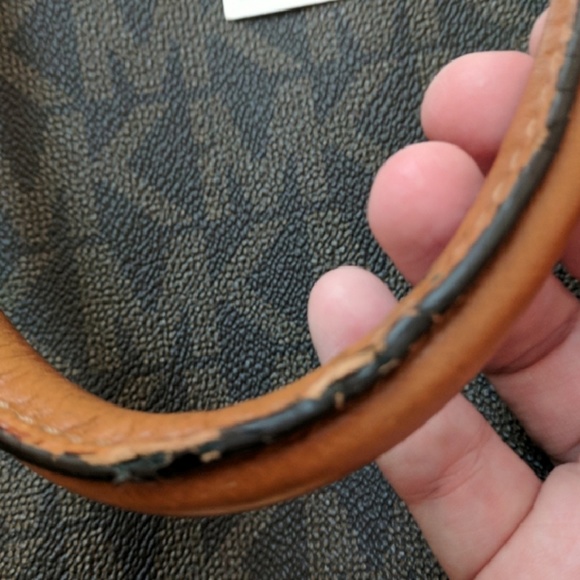 MICHAEL KORS LARGE MONOGRAMED HAMILTON BAG - Picture 4 of 7